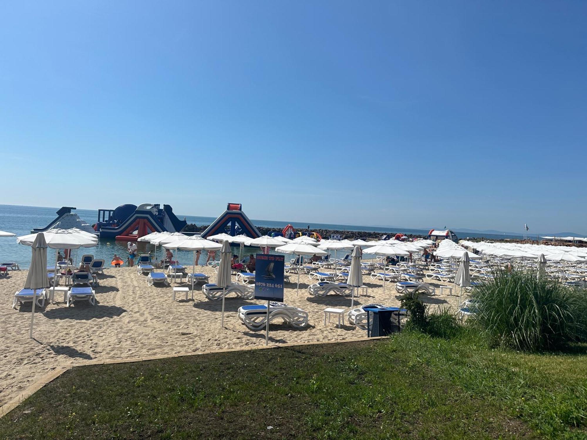 Oazis Cozy Beach Apartment ラヴダ エクステリア 写真
