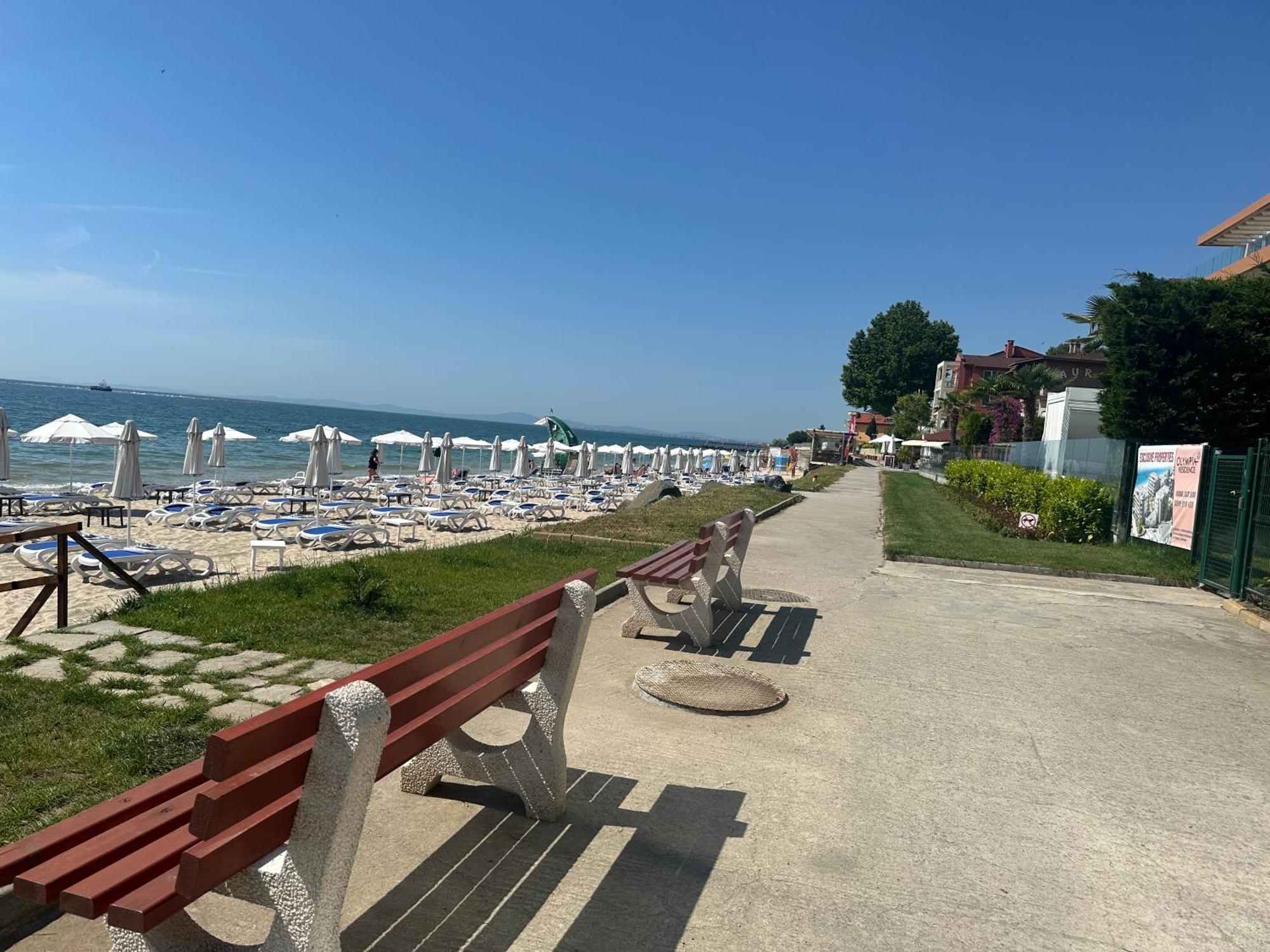 Oazis Cozy Beach Apartment ラヴダ エクステリア 写真