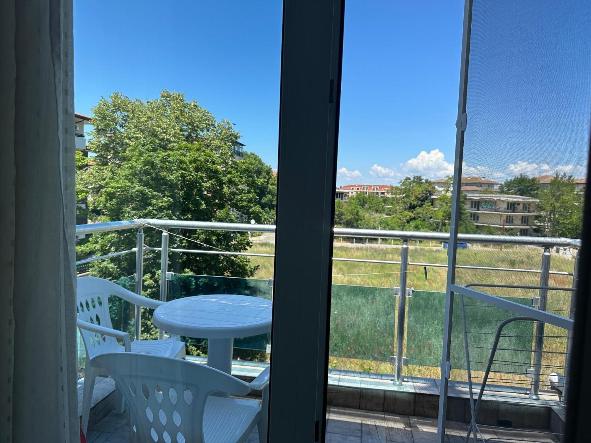 Oazis Cozy Beach Apartment ラヴダ エクステリア 写真