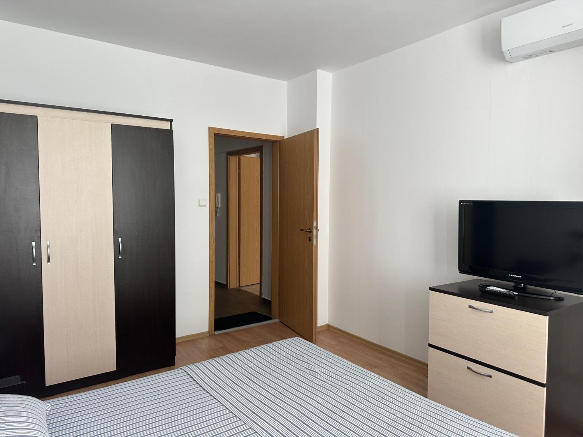 Oazis Cozy Beach Apartment ラヴダ エクステリア 写真